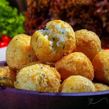 Bolinhos-Assados-de-Legumes Deliciosos e apetitosos bolinhos assados de legumes. Uma combinação perfeita para você que não abre mão de uma receitinha saudável.